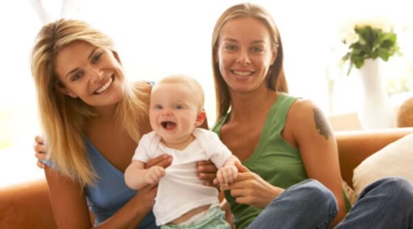 Fertilização in vitro para casais homoafetivos femininos